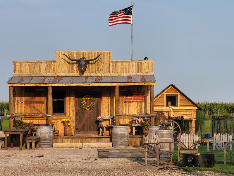 Charming Corrals Overnight Horse Hotel in Nora Springs, Iowa